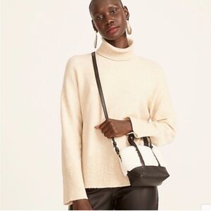 J. Crew Turtleneck Sweater Cream Supersoft Yarn Merino Wool Alpaca Blend BD143